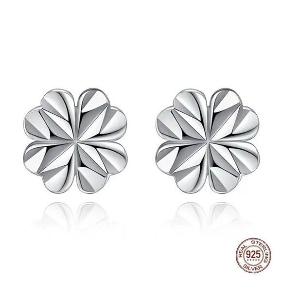 NWT S925 Sterling Silver Stamped Four-Leafed Lucky Clover Stud Earrings - Picture 1 of 7